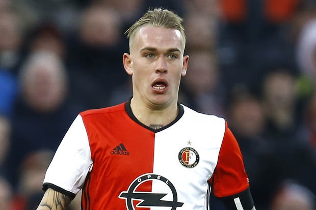  Dutch international Karsdorp to undergo medical with Roma 