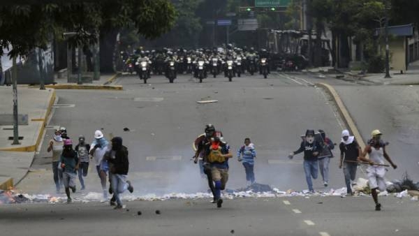  Venezuelan Parliament attacked 