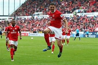  Mainz sign Romania international Maxim 