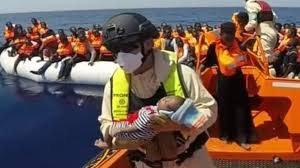  Over 600 migrants, baby s corpse reach Sicily 