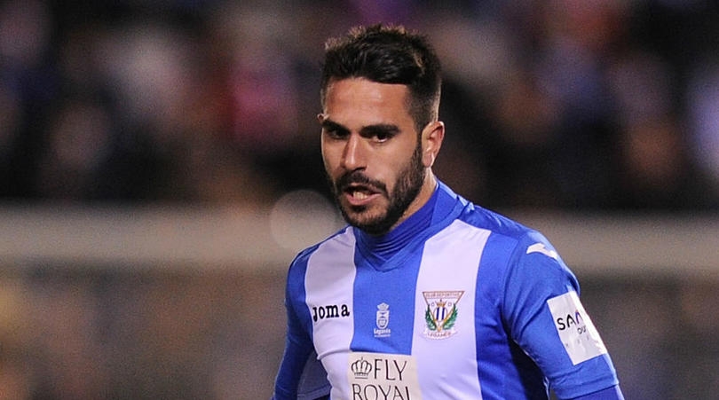  Schalke sign Deportivo La Coruna s Insua 