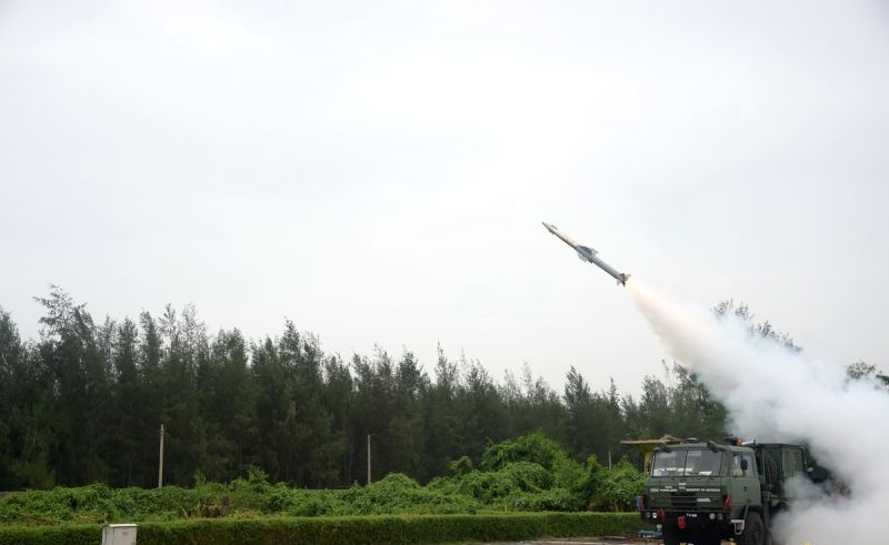  India test-fires quick reaction missile (Lead) (With Images) 