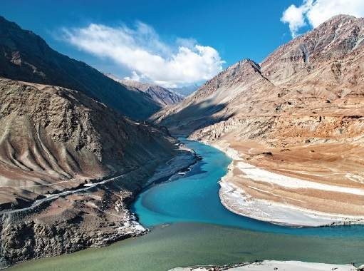  Pakistan s Indus Cascade - a disaster in the making 