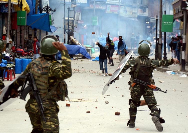  Authorities block internet, impose restrictions in Kashmir Valley 