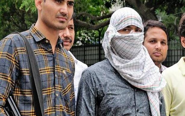  Delhi Police arrest dreaded criminal, accomplice 