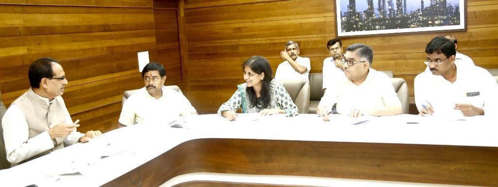 Conduct Wide Publicity of Medhavi Vidhyarthi Yojana: CM Chouhan