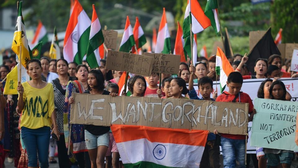  Darjeeling shutdown to continue, protestors plan hunger strike (Lead) 