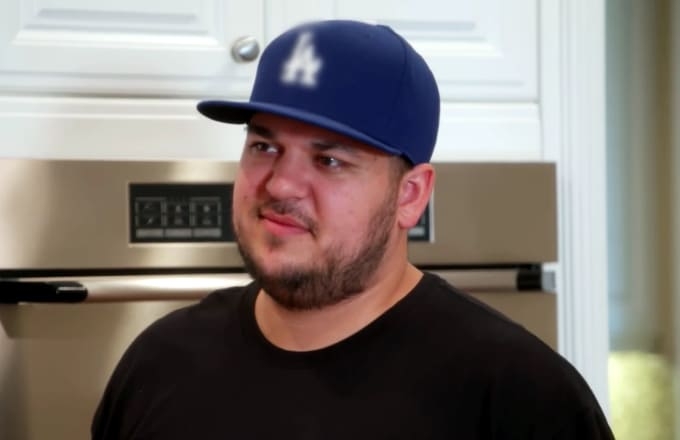  Rob Kardashian  apologises  to his family 