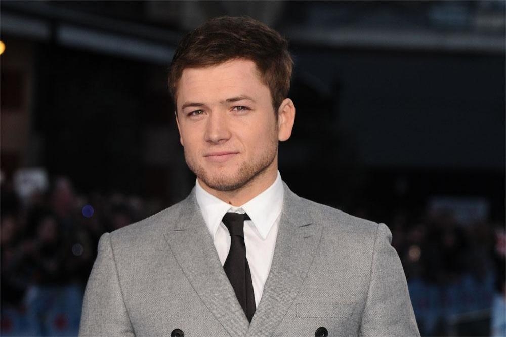  Taron Egerton in talks for Elton John role 