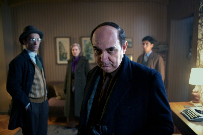   Neruda  star says he knew film will be criticized in Chile 