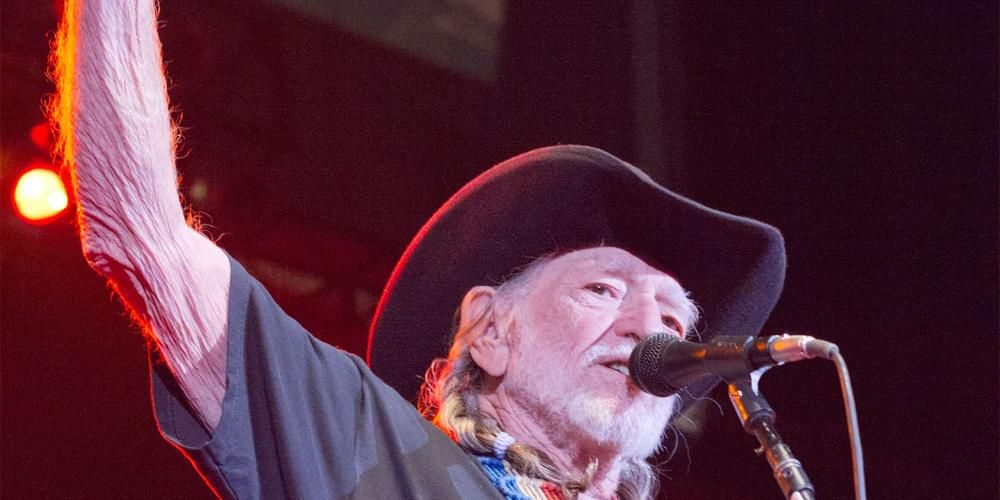  Willie Nelson wont retire anytime soon 
