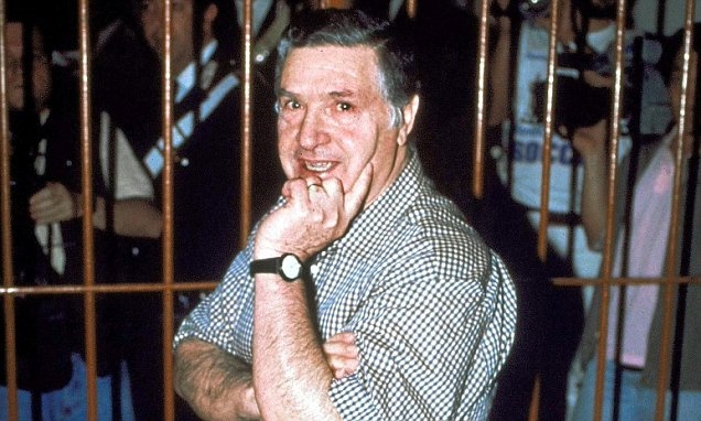  Jailed Sicilian mafia  boss of bosses  Riina to stay in jail 