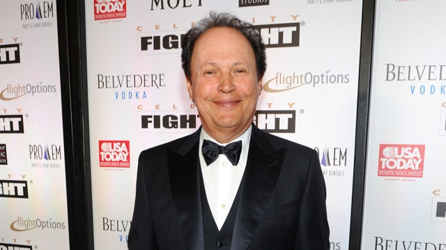  I tore rib muscle from sneezing: Billy Crystal 