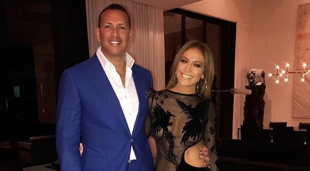 Alex Rodriguez and Jennifer Lopez kinda  Relationship goal setters – Aaww how Inspiring! 