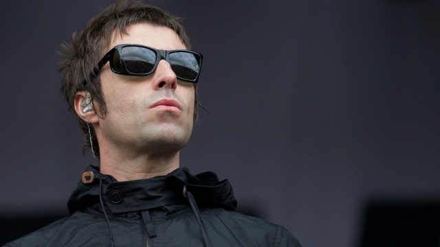  Liam Gallagher can t swim 