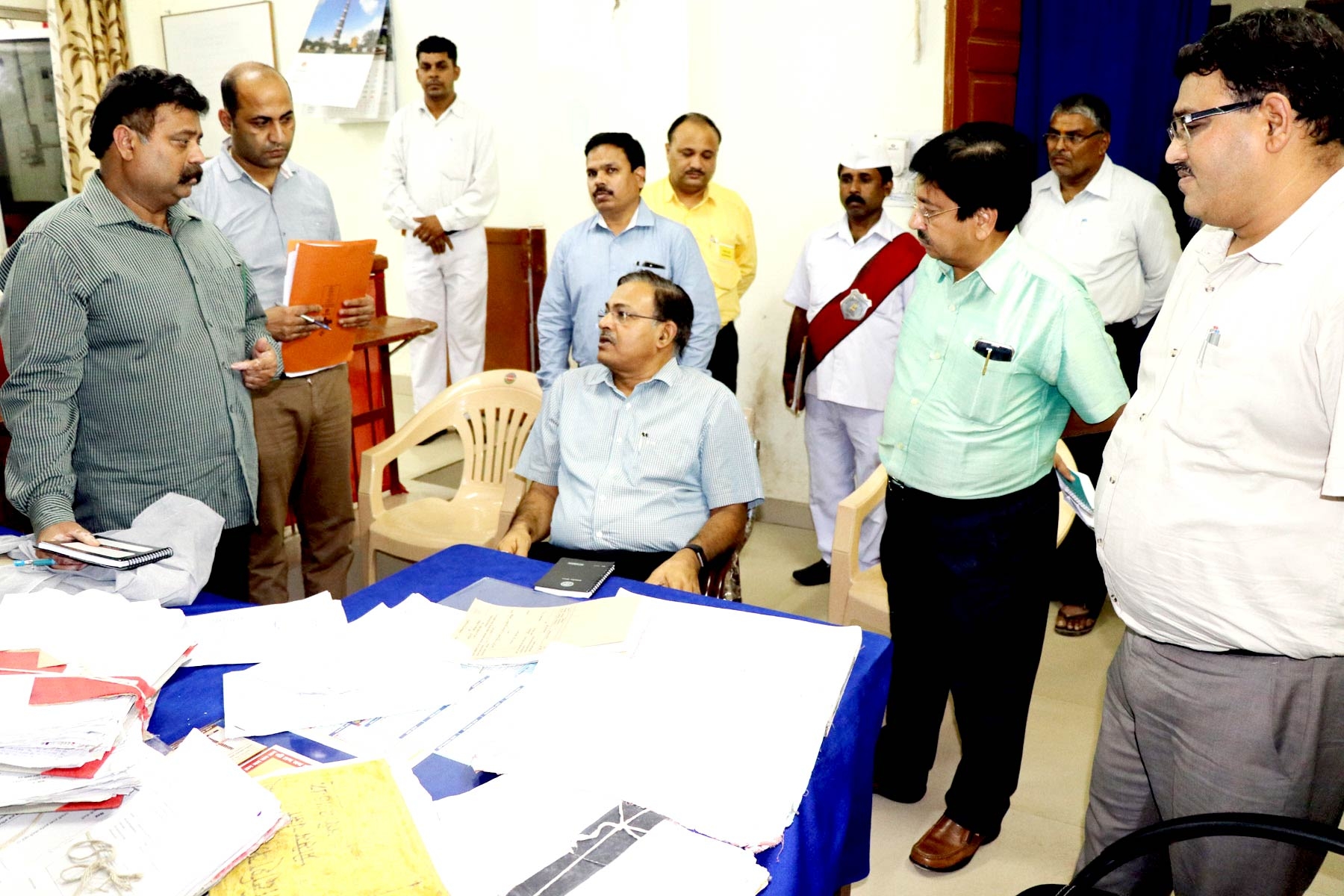 CS Singh Inspects SDM and Tahsil Courts