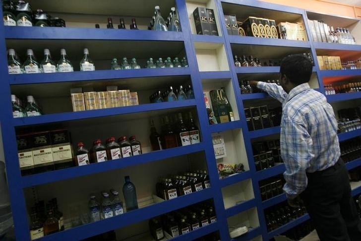 66 Liquor Shops Closed Permanently on Narmada Banks