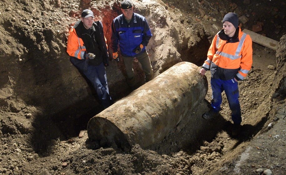  Germany faces largest-ever evacuation after WWII bomb discovery 