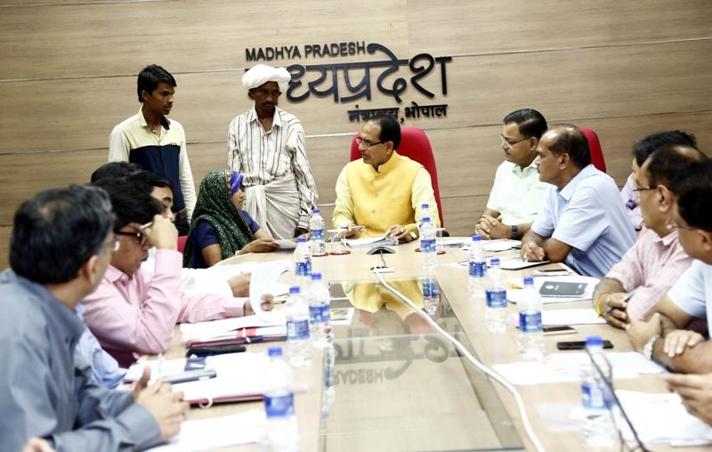 Corrupt officers who do not work in public interest will not be tolerated : CM Chouhan