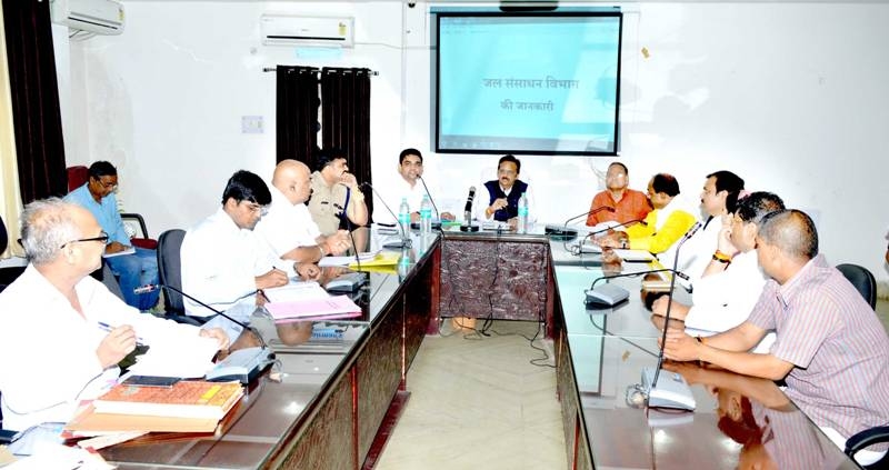 Ensure spot redressal of farmers’ woes