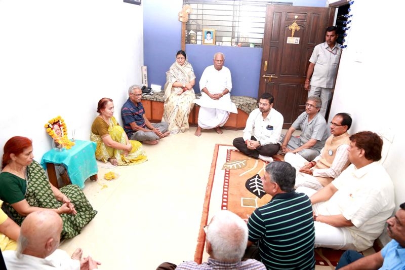 CM Chouhan pays Tribute to Smt. Pushpalata