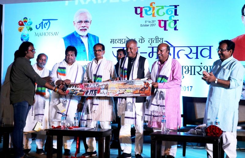 Madhya Pradesh now Becomes a State which Presents Awards for Excellence