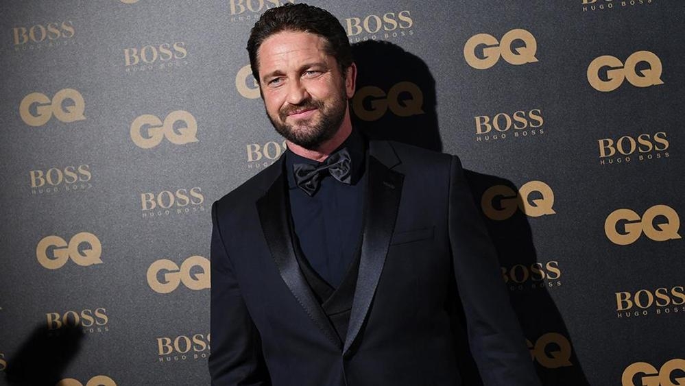  Gerard Butler attends film premiere after accident 