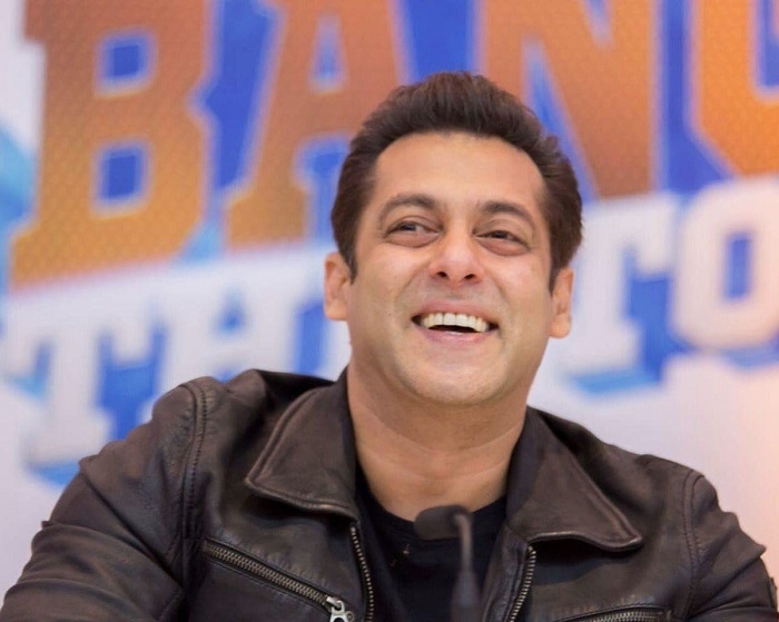 Ek Bar commitment kardiya to Kardiya, 'Eid mere Hai to Meri hi Hai' - farsighted Tiger Salman Khan booked 2019 Eid for his next project 'Bharat'!
