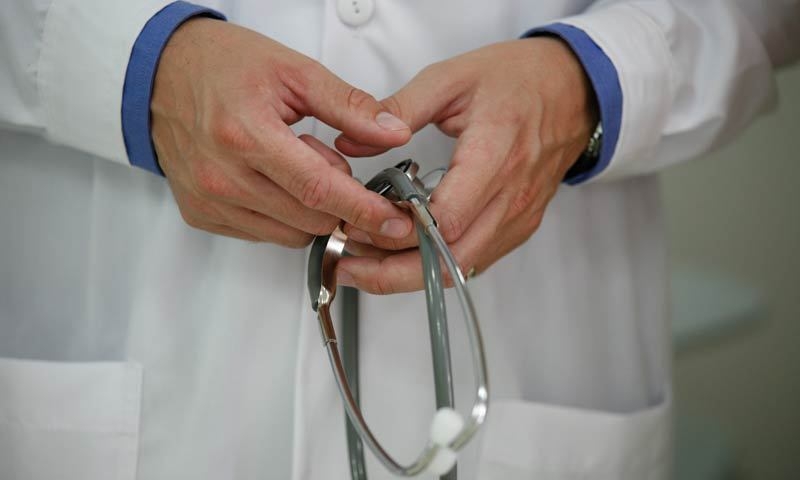  Indian doctors advise restraint on prescribing acid reflux pills (Lead) 