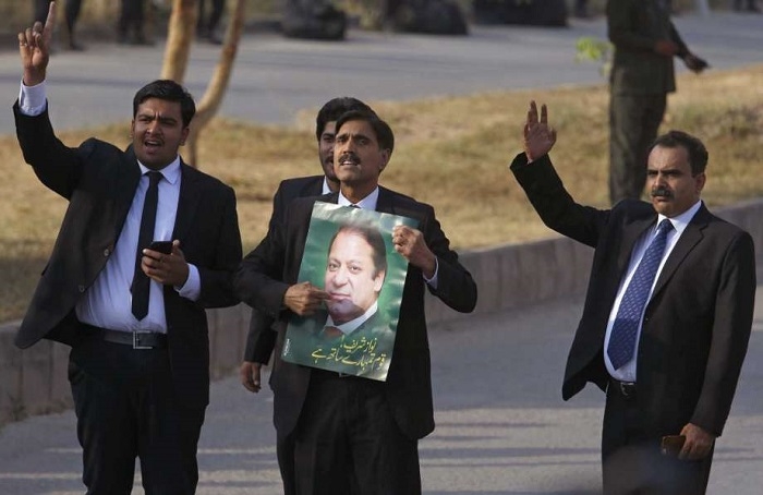  Pakistan s anti-graft body challenges Sharif son-in-law s release 